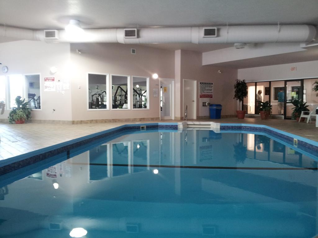 Radium Valley Vacation Resort Invermere Luaran gambar