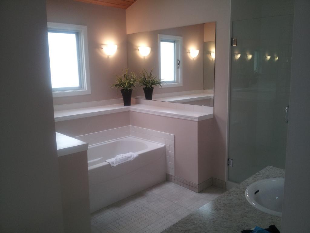 Radium Valley Vacation Resort Invermere Luaran gambar